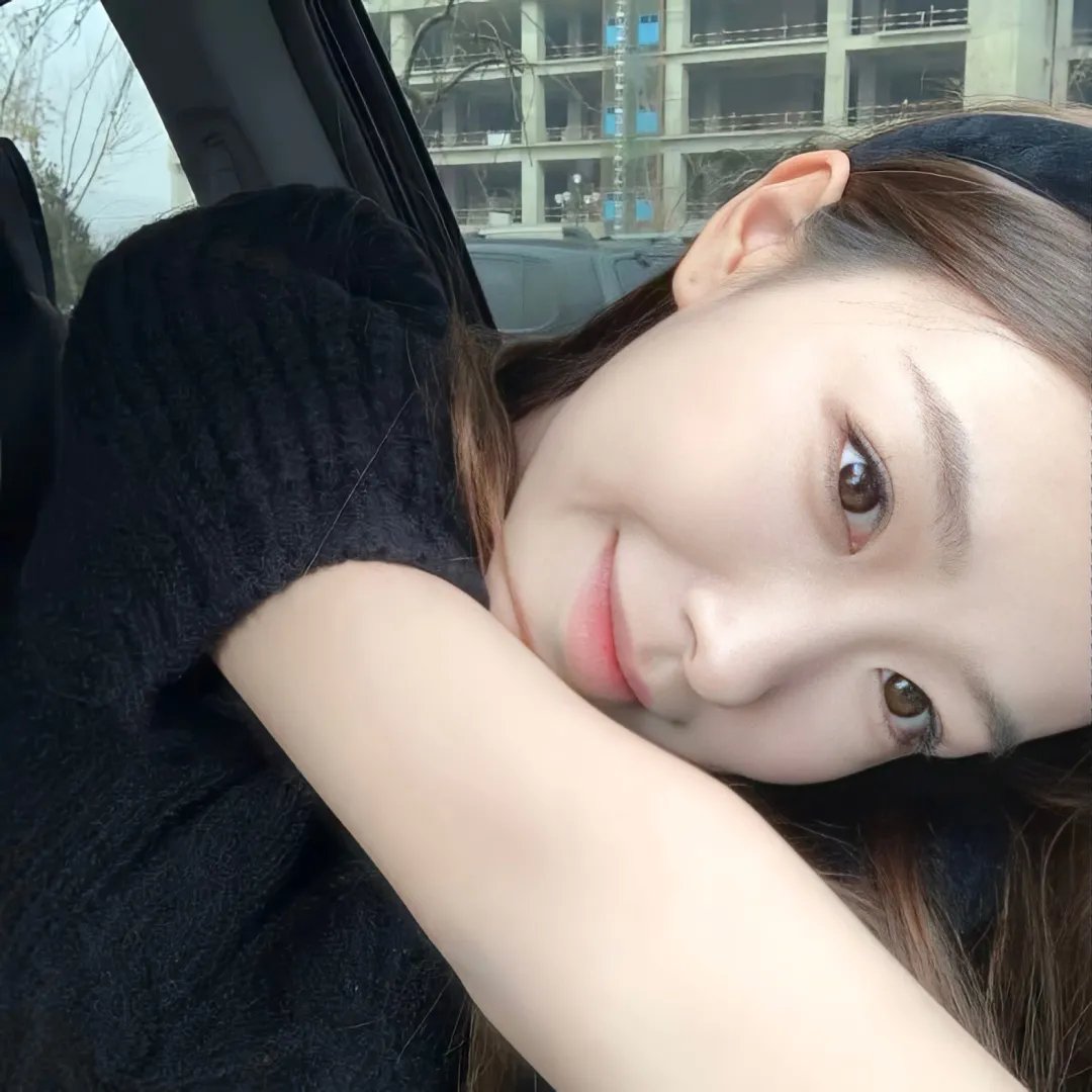 我们在黑夜中相拥